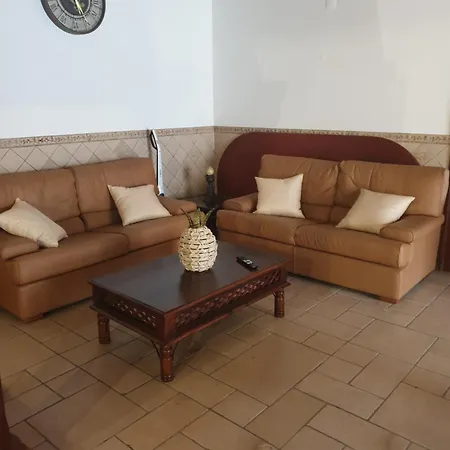 Casa Ferias&companhia Алкобаса